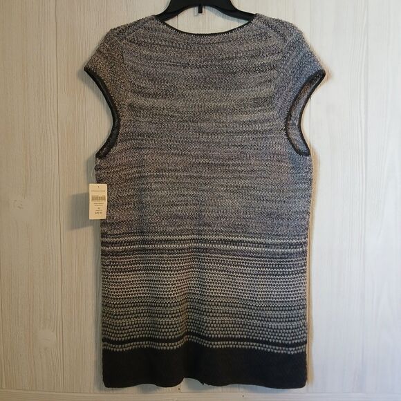 Coldwater Creek Women's Misses Size M Gray Ombre Blanket Striped Vest - Picture 2 of 10